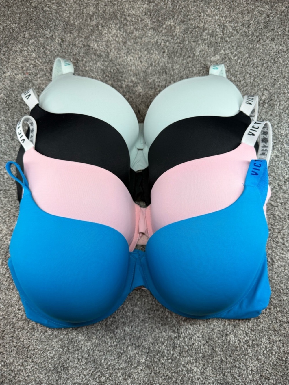 Lot of 4 Victoria's Secret Bras Size 36D 34D Logo Straps
